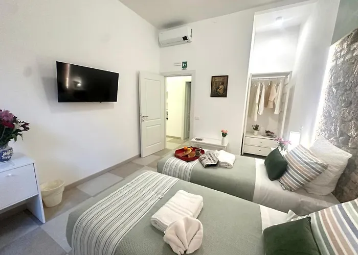 The Apartment Rom